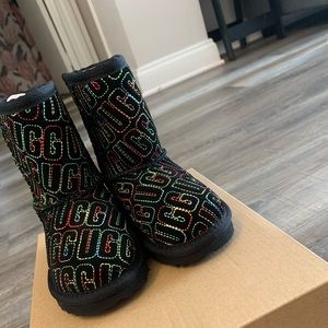 UGG classic Graphic Stitch Black 6